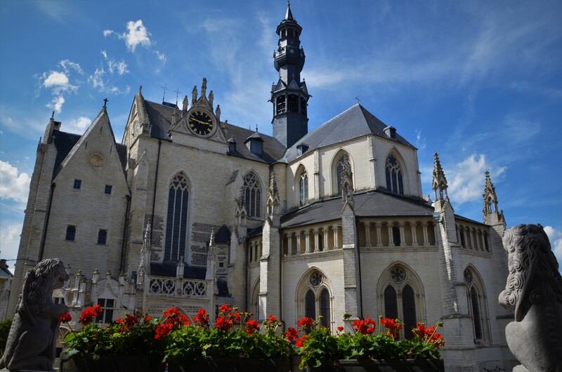 Iglesia de San Leonardo en Zoutleeuw en Bélgica. 