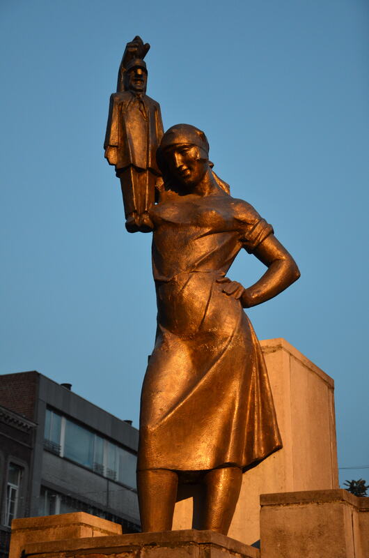 La estatua de Nanesse en Lieja. 